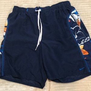 Men’s Nike board shorts swim trunks